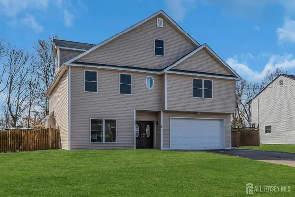 86 FERNWOOD DR