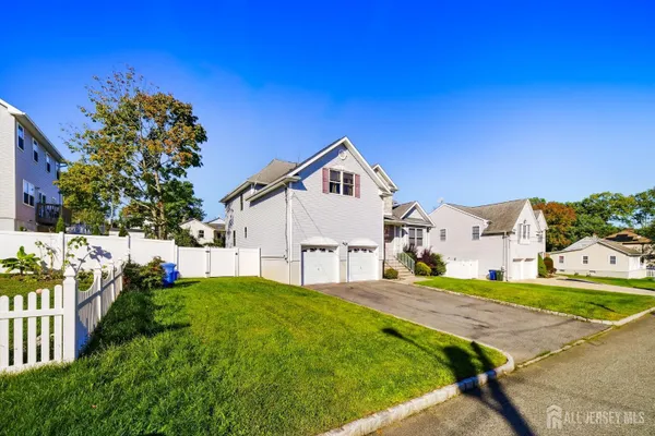 36 FIUME ST
