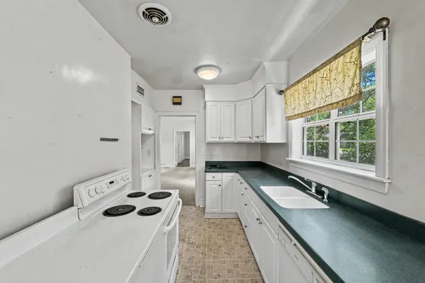 305 GEDDES AVE