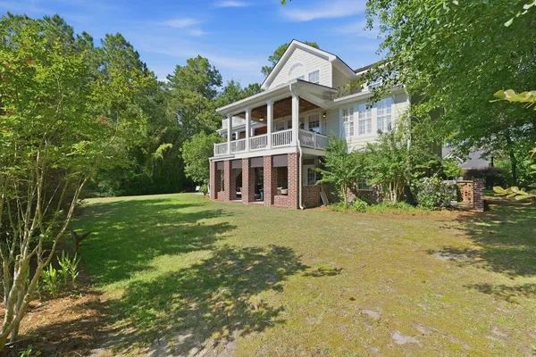 216 SUMMER BREEZE WAY