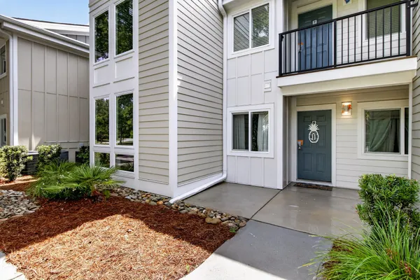 271 ALEXANDRA DR 5