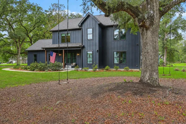 5715 WHISTLE STOP LN LANE