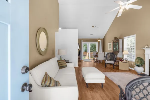 109 SEA COTTON CIR
