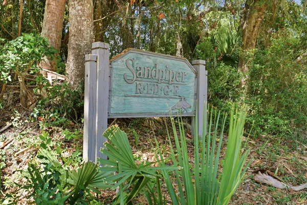 718 SANDPIPER RDG
