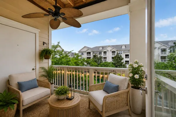 2244 ASHLEY CROSSING DR 521