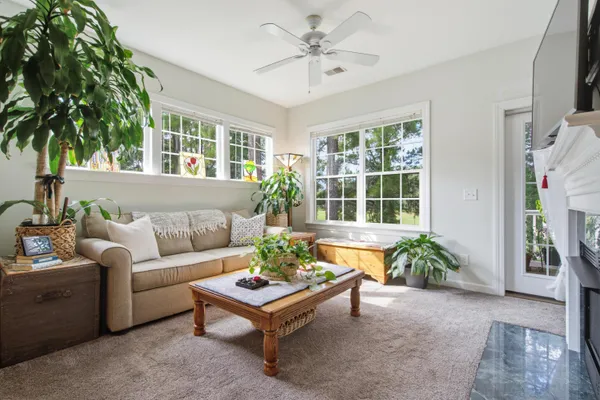 182 GOLFVIEW LN