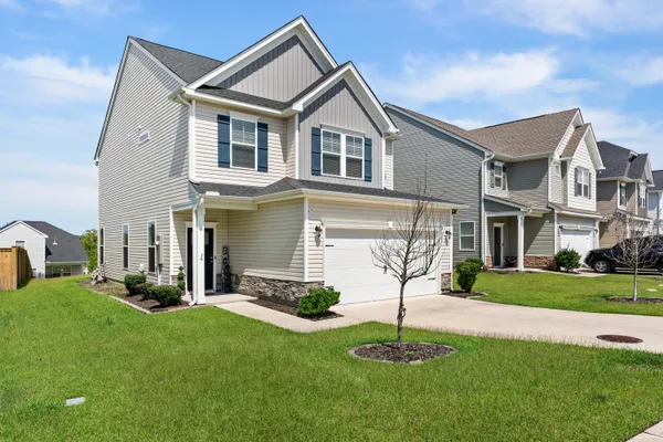 1065 WOODCREEK FARMS RD