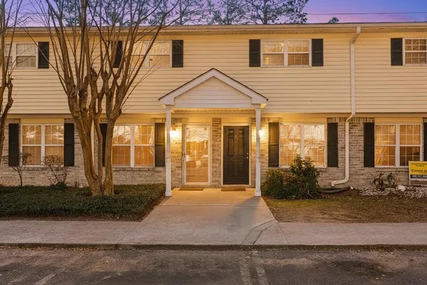 507 STINSON DR 8D