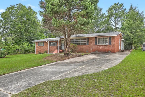 1944 QUAKER RD