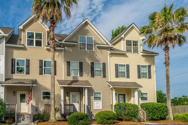 4991 LAKE PALMETTO LN