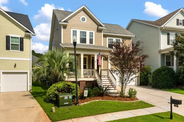 130 ASHLEY BLUFFS RD