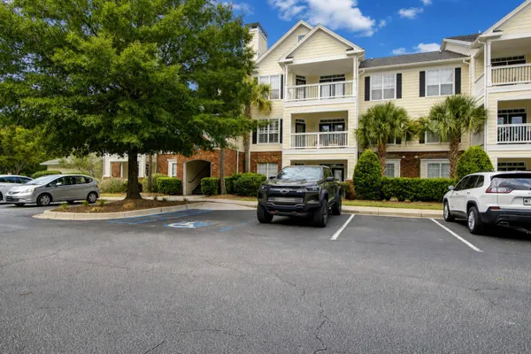 45 SYCAMORE AVE 1323