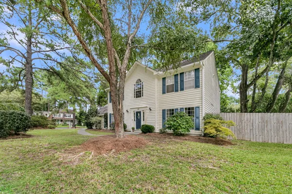 200 WICKFORD CT
