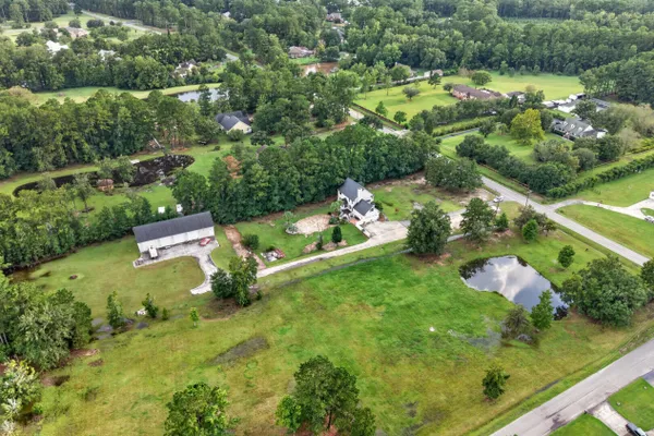 413 LAZY HILL RD