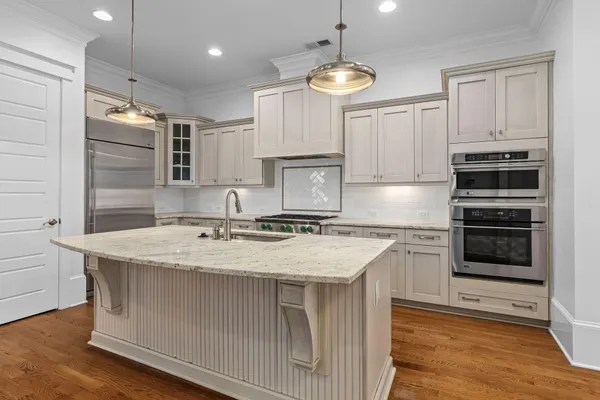 298 ISLAND PARK DR