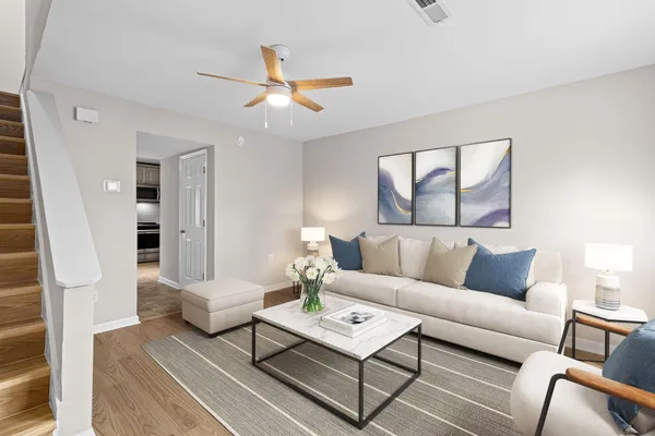 507 STINSON DR 8F