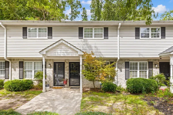 507 STINSON DR 8F