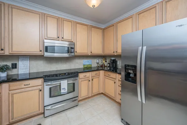 2244 ASHLEY CROSSING DR 1133