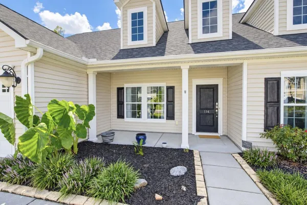 514 MOUNTAIN LAUREL CIR