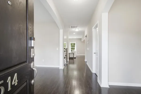 514 MOUNTAIN LAUREL CIR