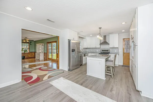 1259 ROBIN RD