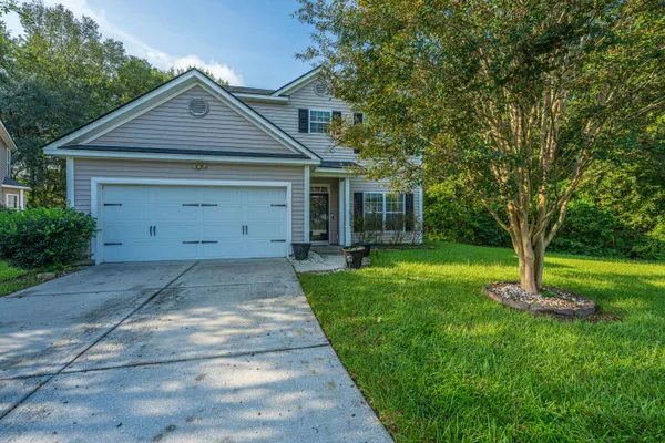 325 FOSTER GREENS CT