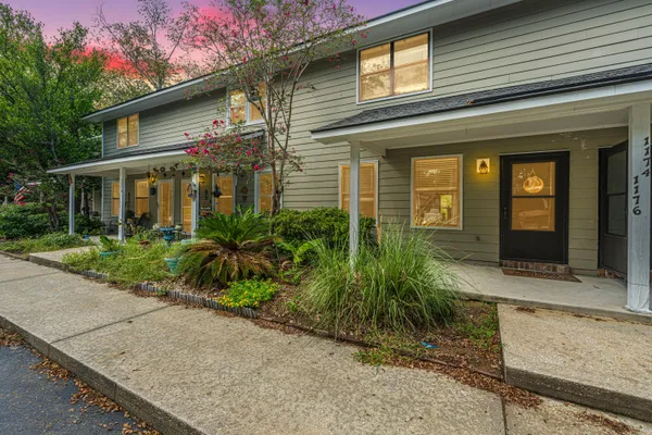 1176 JULIAN CLARK RD