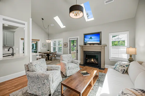 1229 CHUKA CT