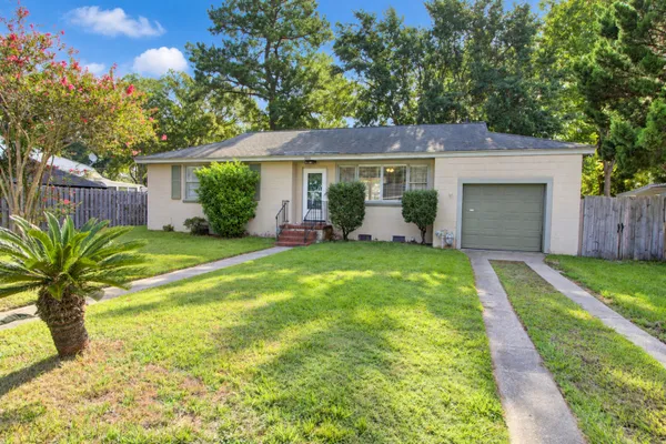 338 STINSON DR