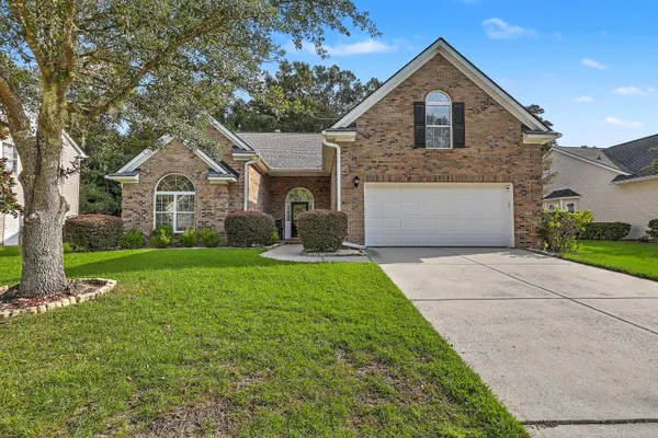 112 SPRING MEADOWS DR