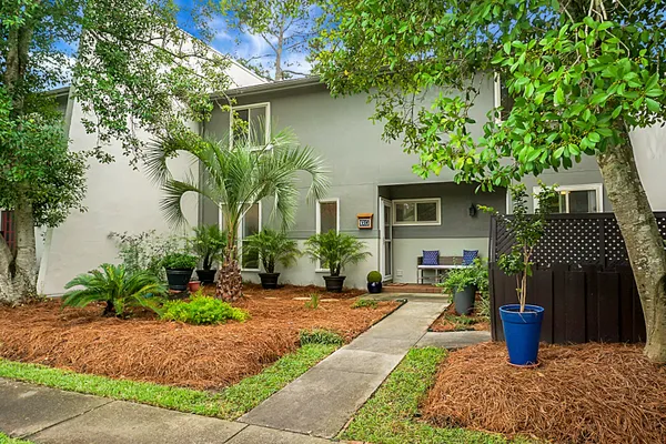 1603 VENTURA PL