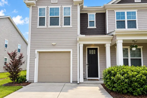 130 WILD HOLLY DR