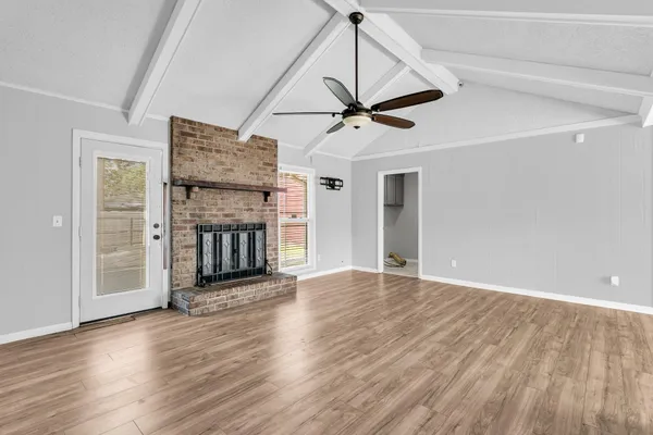 105 BEDFORD CT