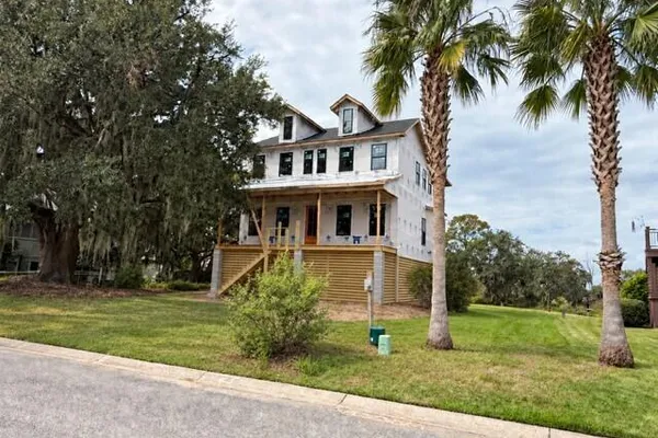 378 MUTUAL DR