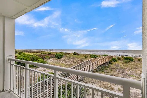 1126 OCEAN BLVD 125