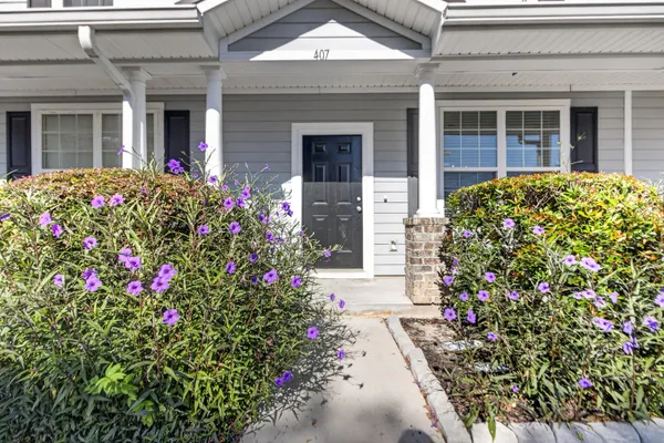 407 HEMINGWAY CIR