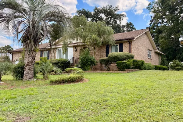 4351 HELENE DR