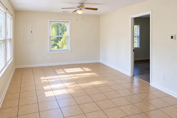 107 KEENAN AVE