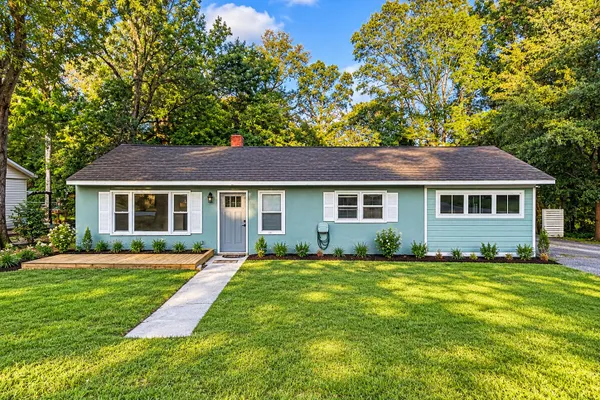 107 KEENAN AVE