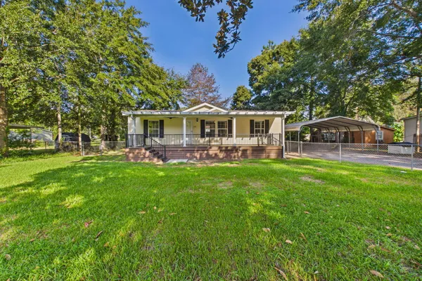 632 LEVEE DR