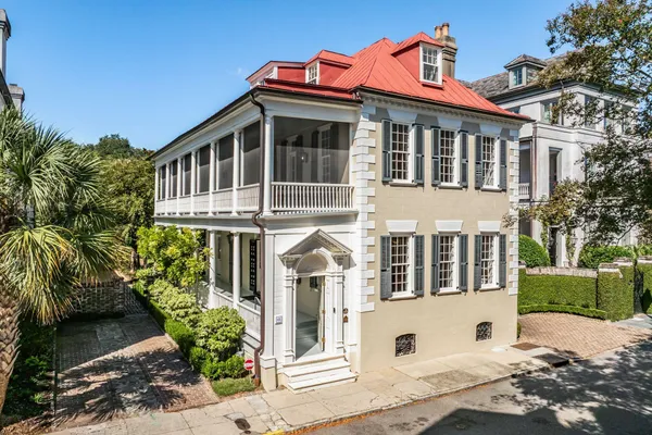 41 KING ST