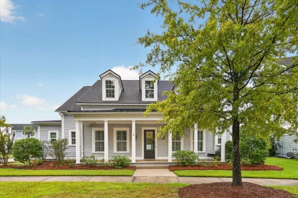 318 WOODGATE WAY