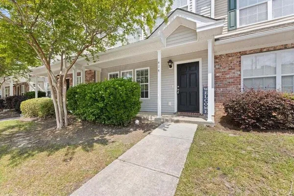 414 TRUMAN DR