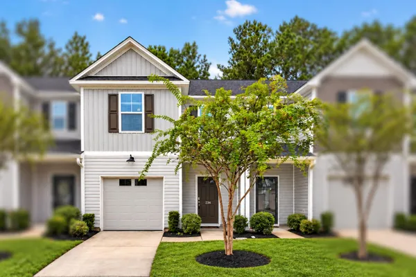 234 BUCHANAN CIR