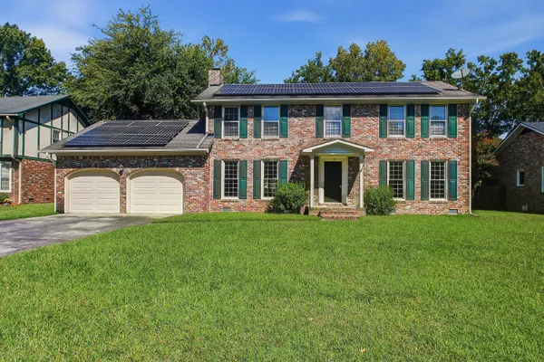 10 SABINA CT