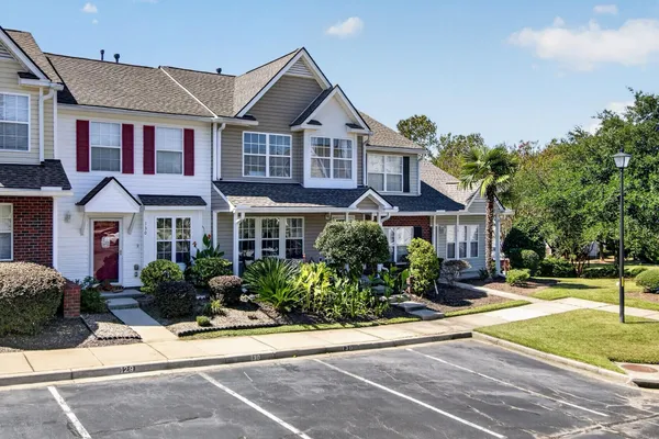 131 HORNBY CIR