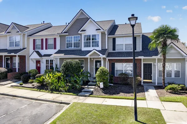 131 HORNBY CIR