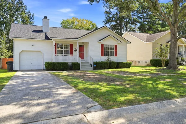 126 PECAN GROVE AVE