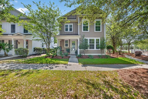 165 VILLAGE PONDS DR