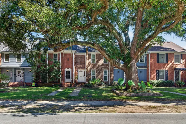 1288 ASHLEY HALL RD
